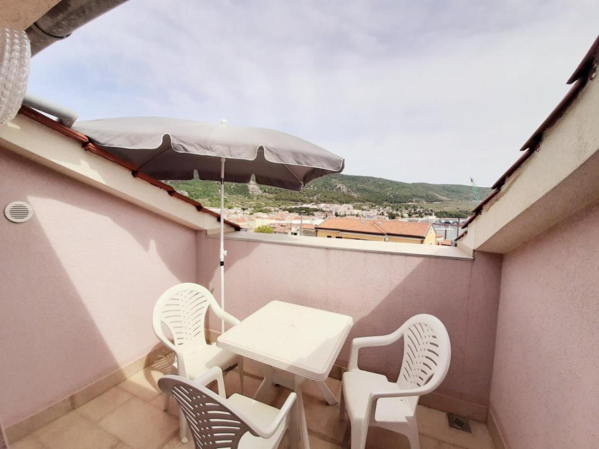 Apartments Izabela Muzic-Fornaric Cres Bagian luar foto