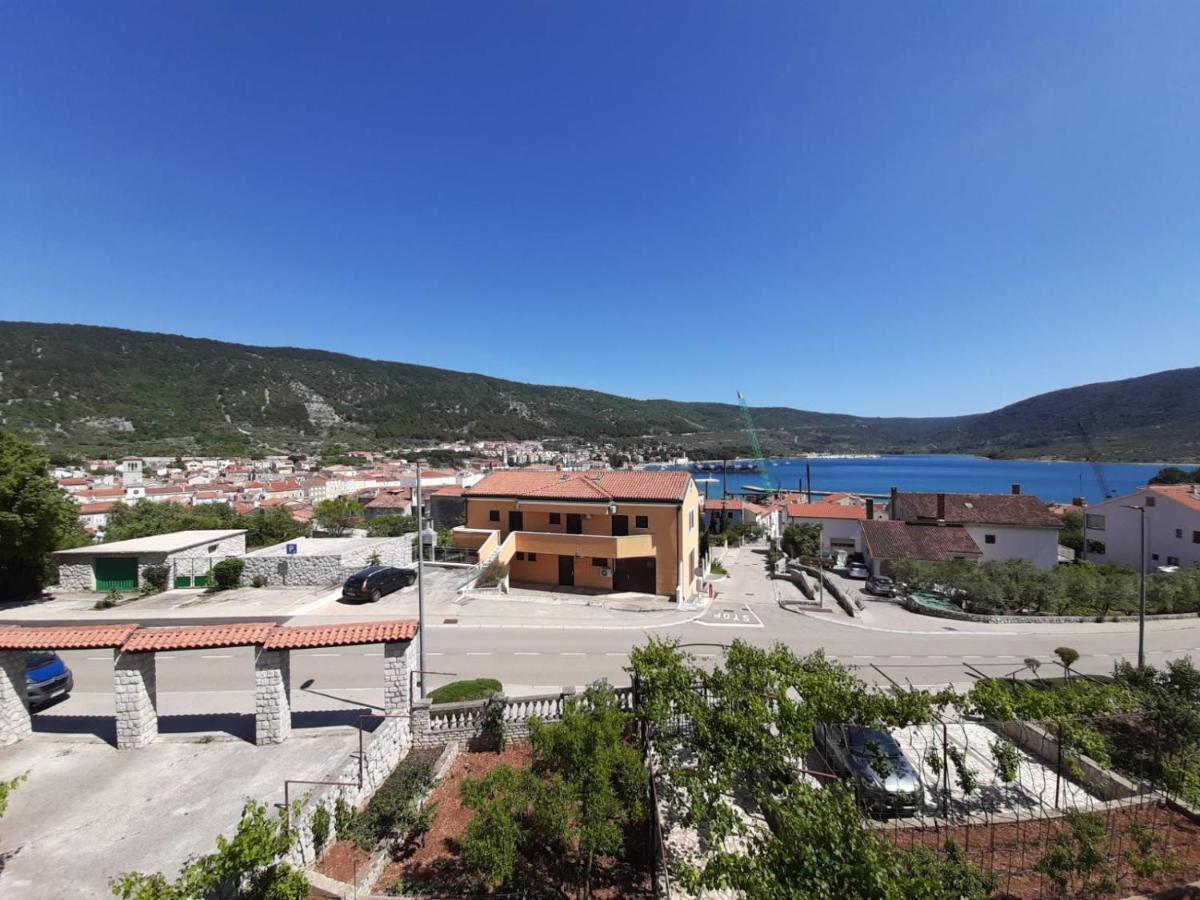 Apartments Izabela Muzic-Fornaric Cres Bagian luar foto